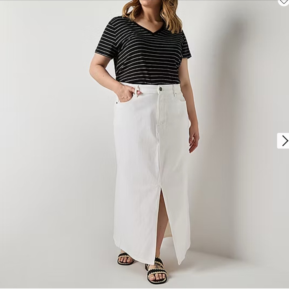 ANA a.n.a denim long maxi skirt size 22W in milky white. Front slit, pockets NWT - Picture 3 of 6